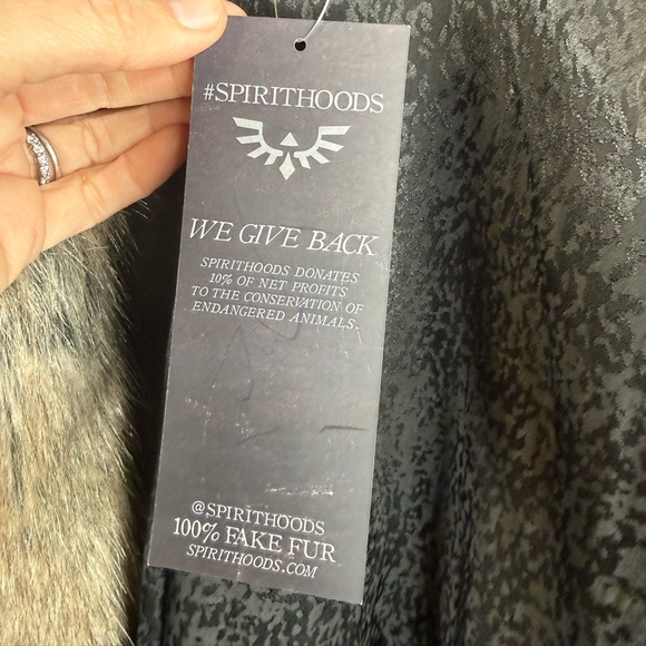 NWT SpiritHoods Direwolf Women’s Long Faux Fur Coat Heavy Warm Jacket XS - Picture 7 of 12